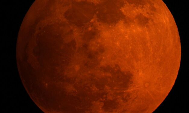 « La lune se changera en sang »  Joël 2:31, Actes 2.20, Matthieu 24:29